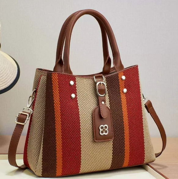 Women’s Structured Handbag – Minimalist Design for Office