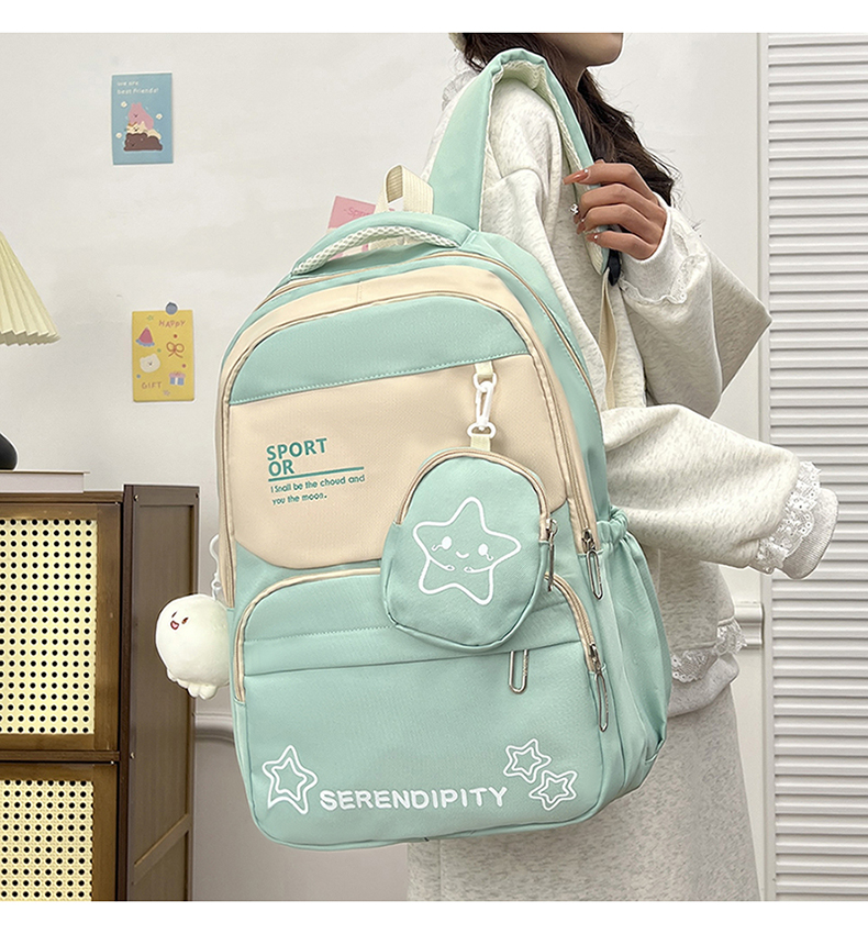 Classic Student Backpack – Spacious, Comfortable