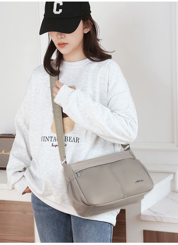 Lightweight Nylon Crossbody Bag for Women – Water-Resistant Travel Companion