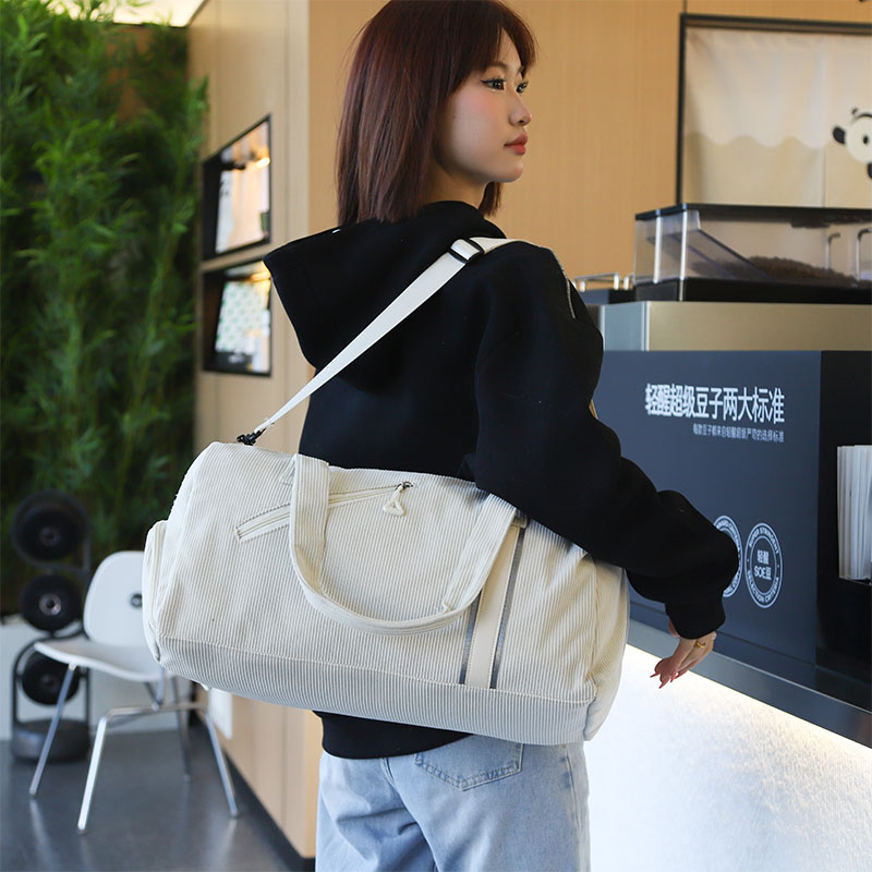 Nylon Reflective Strip Gym Bag，902