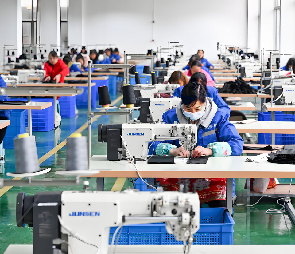 Custom Luggage Manufacturer