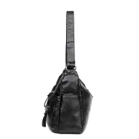 women’s shoulder bag