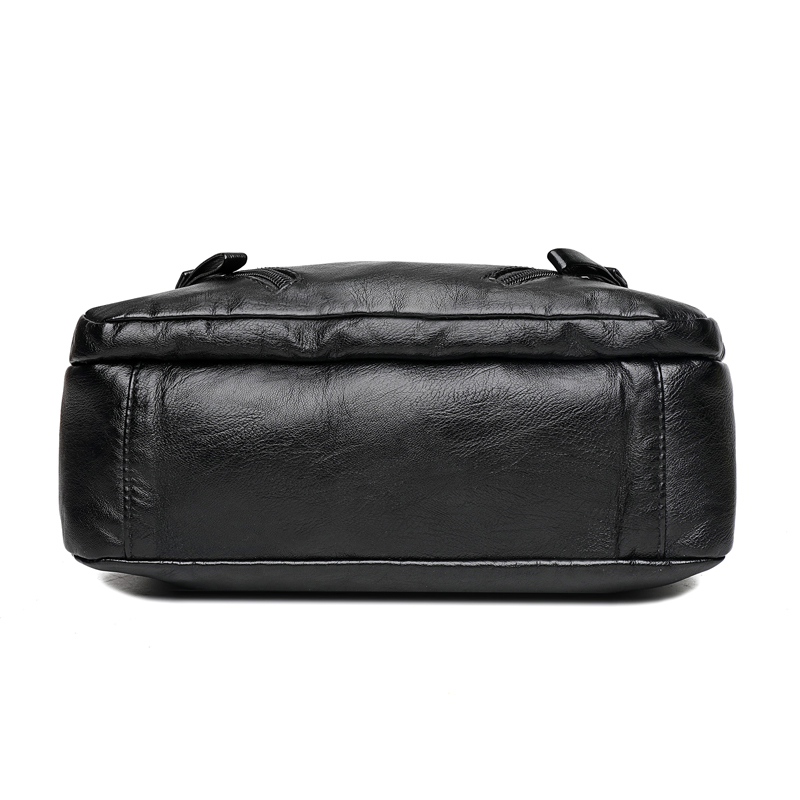 women’s shoulder bag