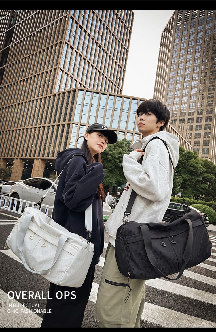 gym bag with wet pocket